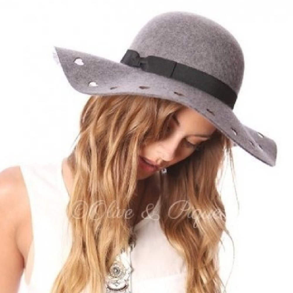 Grey Wool Heart Cutout Brim Floppy Hat with Ribbon Trim